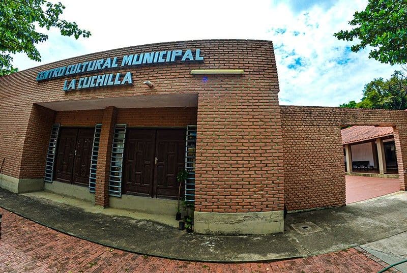 Biblioteca La Cuchilla